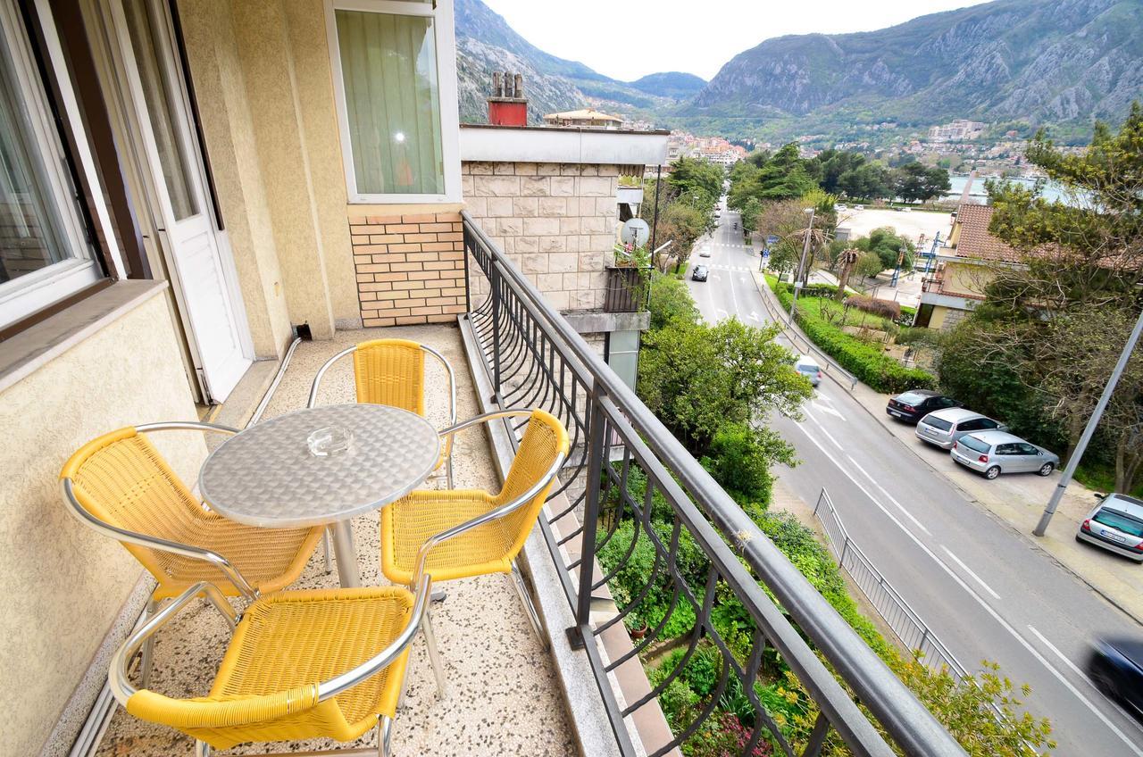Central Apartment Kotor Extérieur photo